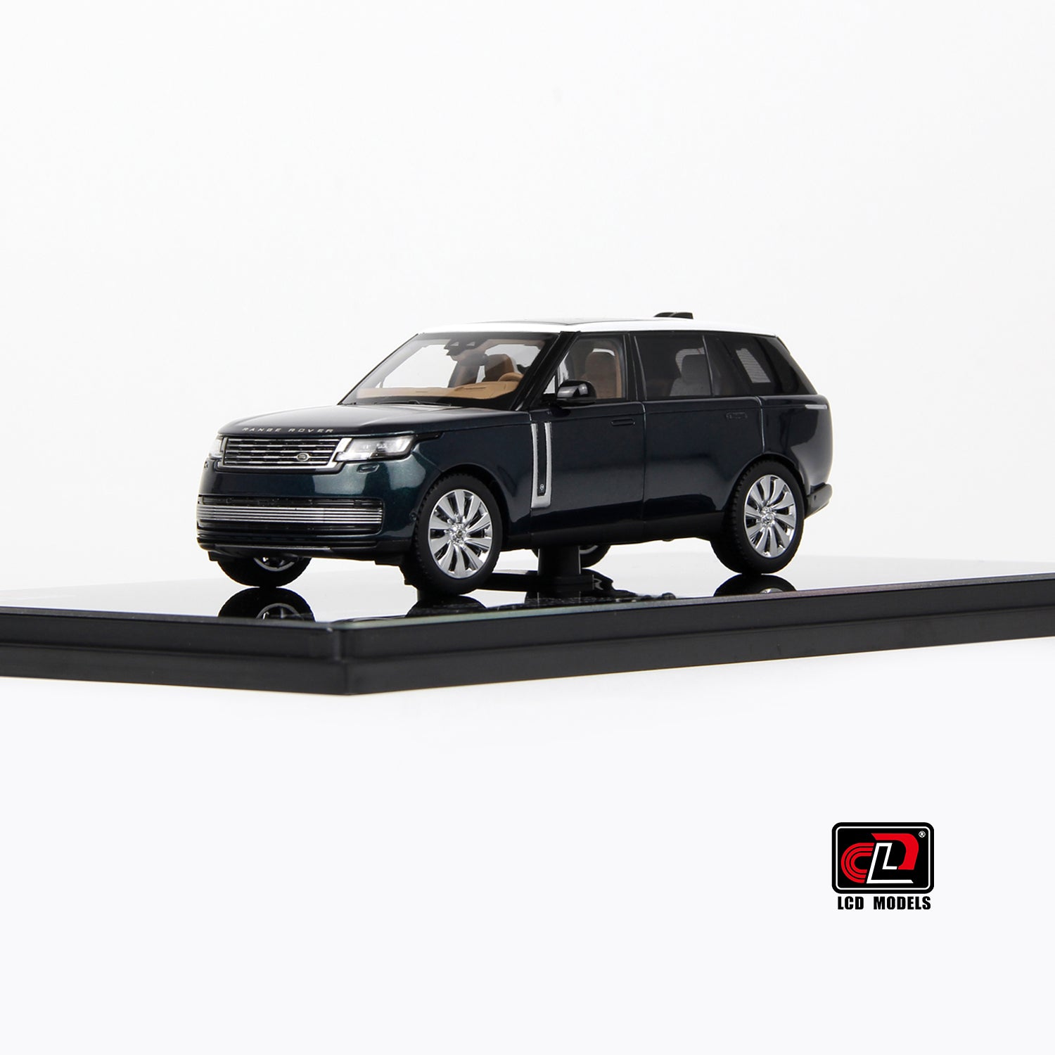 Premium scale diecast model car – Land Rover Range Rover SV SERENITY, 1:43 Scale (Green with White Roof) Collectible