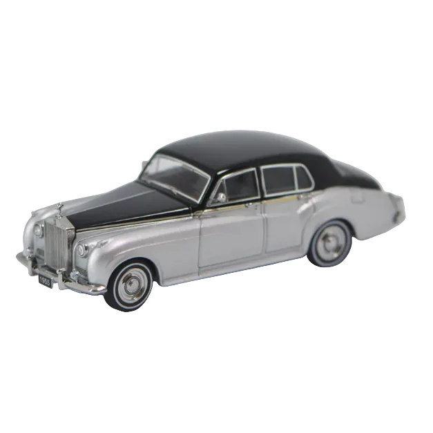 Premium scale diecast model car – Rolls Royce Silver Cloud 1955, 1:64 Scale (Silver & black) Collectible
