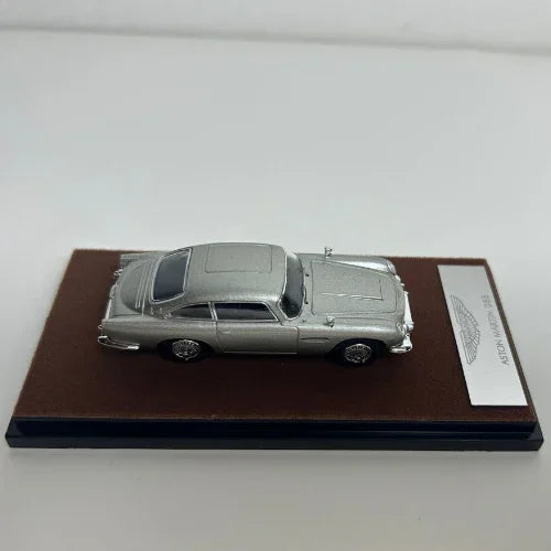 Premium scale diecast model car – Aston Martin DB5, 1:64 Scale (Silver) Collectible
