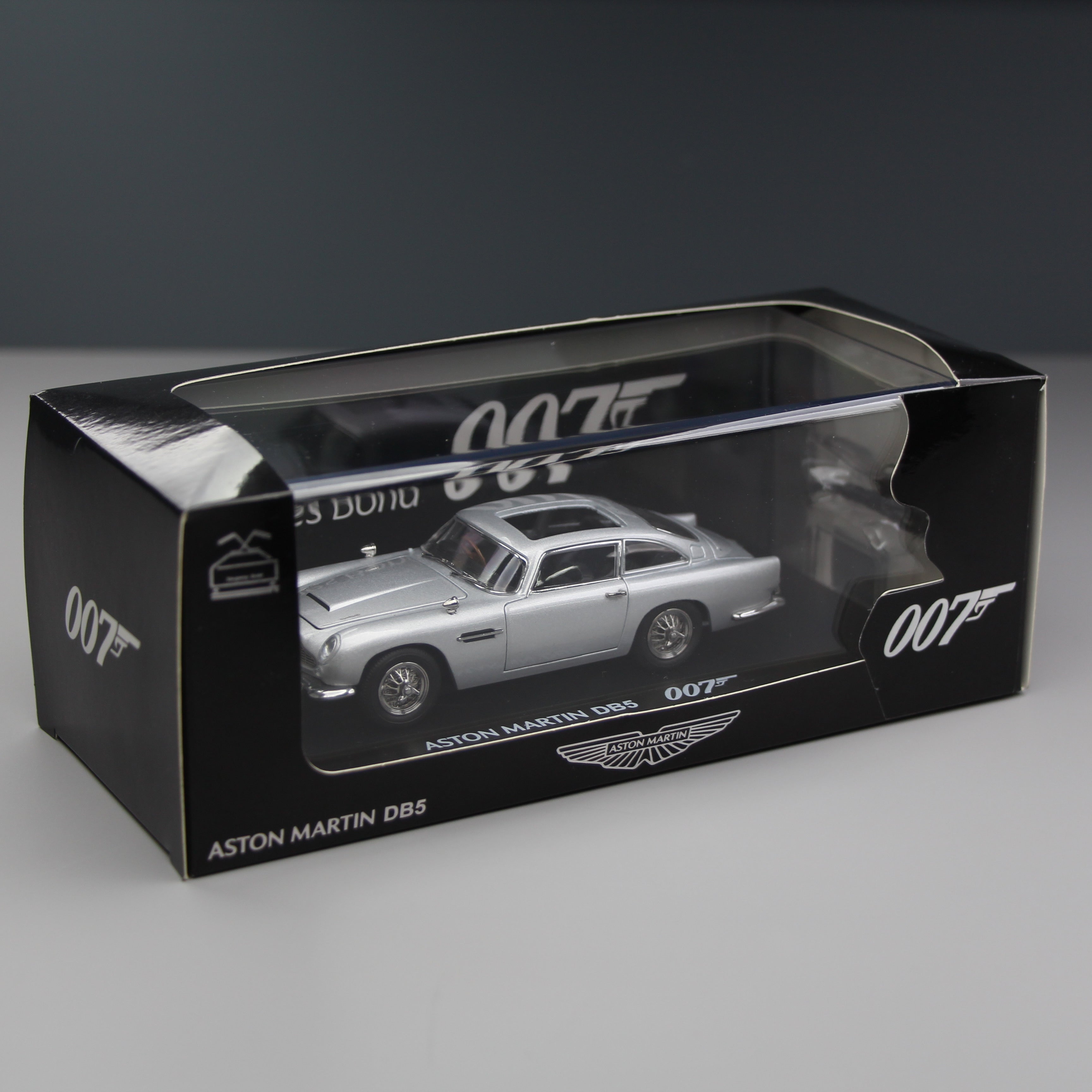 Premium scale diecast model car – James Bond 007 Aston Martin DB5, 1:43 Scale (Silver) Collectible