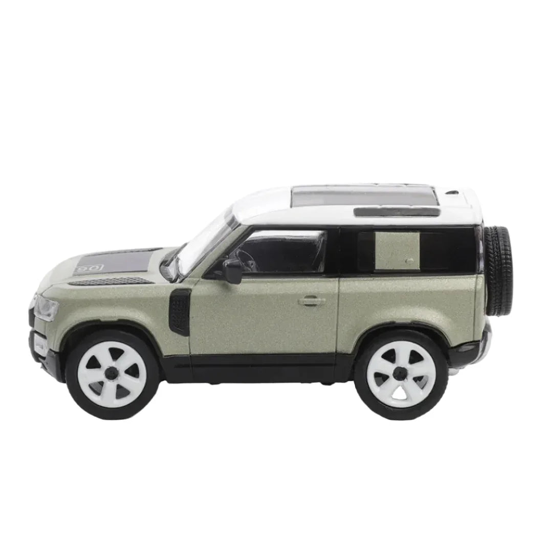 Premium scale diecast model car – Land Rover Defender 90, Scale 1:64 (Green) Collectible