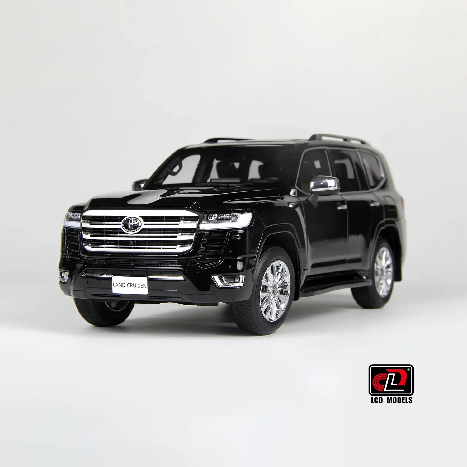 Premium scale diecast model car – Toyota Land Crusier 300-ZX, 1:18 Scale (Black) Collectible