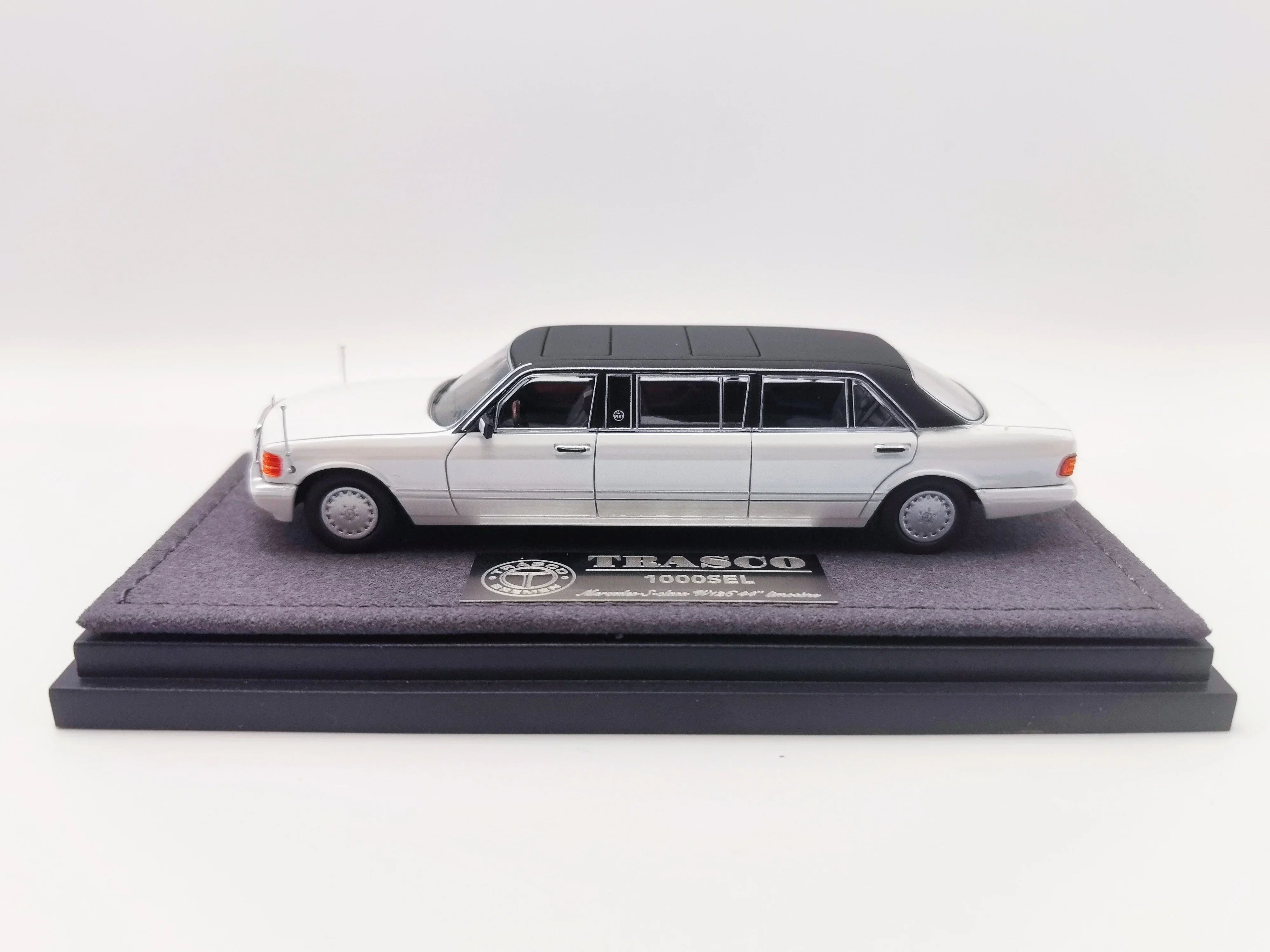 Premium scale diecast model car – *HEC 2026* Mercedes S-Class W126 44" Limosine Trasco 1000SEL, 1:64 Scale (White) Collectible