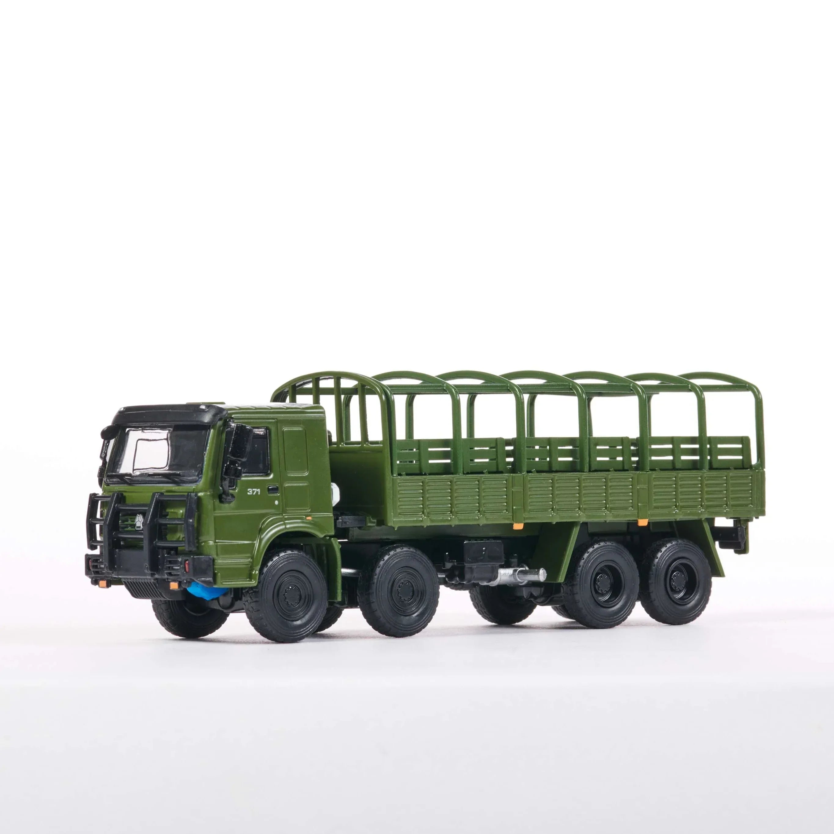 Premium scale diecast model car – Howo 1006 Military Truck, 1:64 Scale (Army Green) Collectible