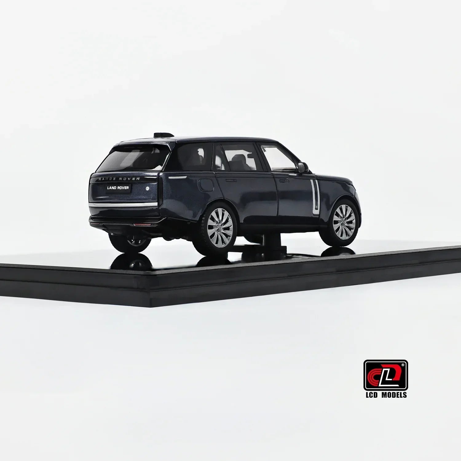 Premium scale diecast model car – Land Rover Range Rover SV SERENITY, 1:43 Scale (Blue) Collectible