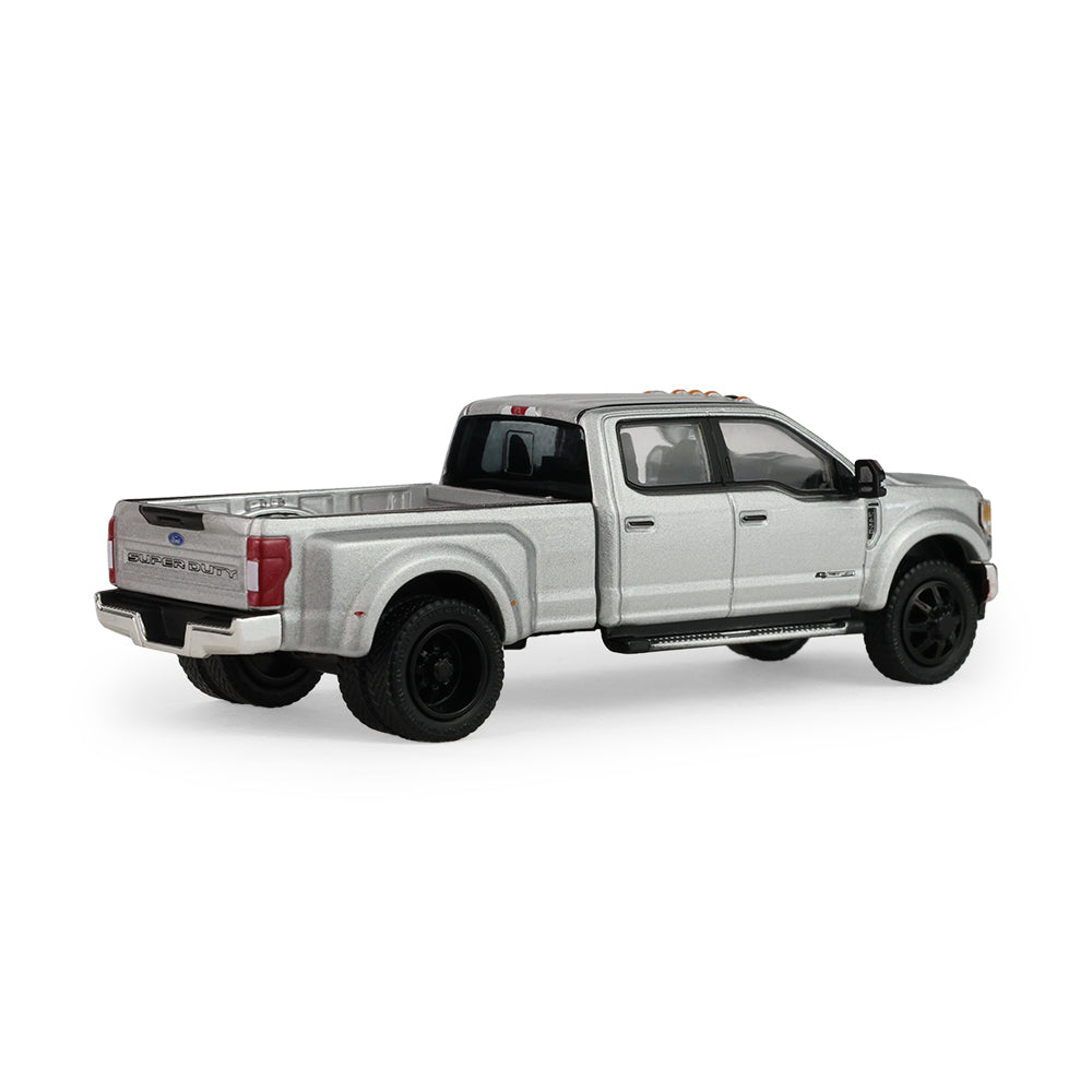 *PRE-ORDER* Auto Mall Series 8 - 2022 Ford F-450 Super Duty, 1:64 Scale (Iconic Silver)