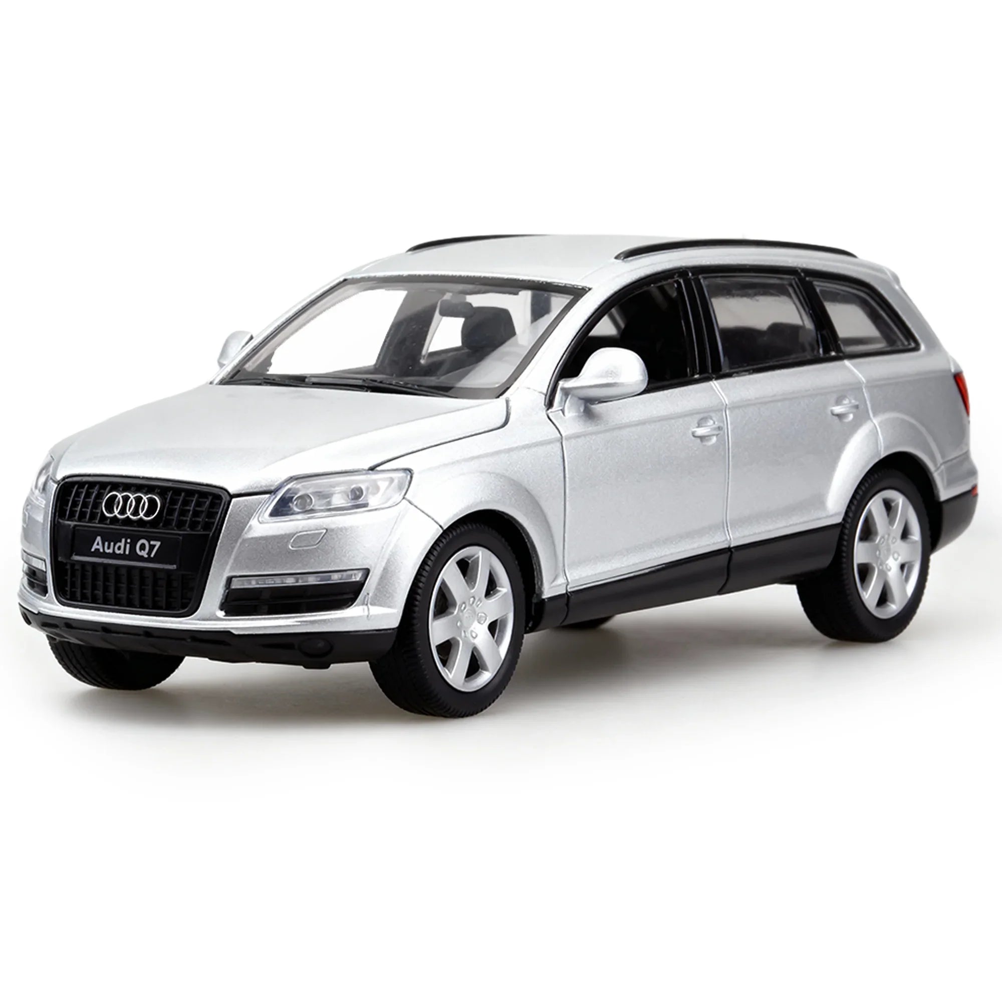 Premium scale diecast model car – Audi Q7, 1:32 Scale (Silver) Collectible