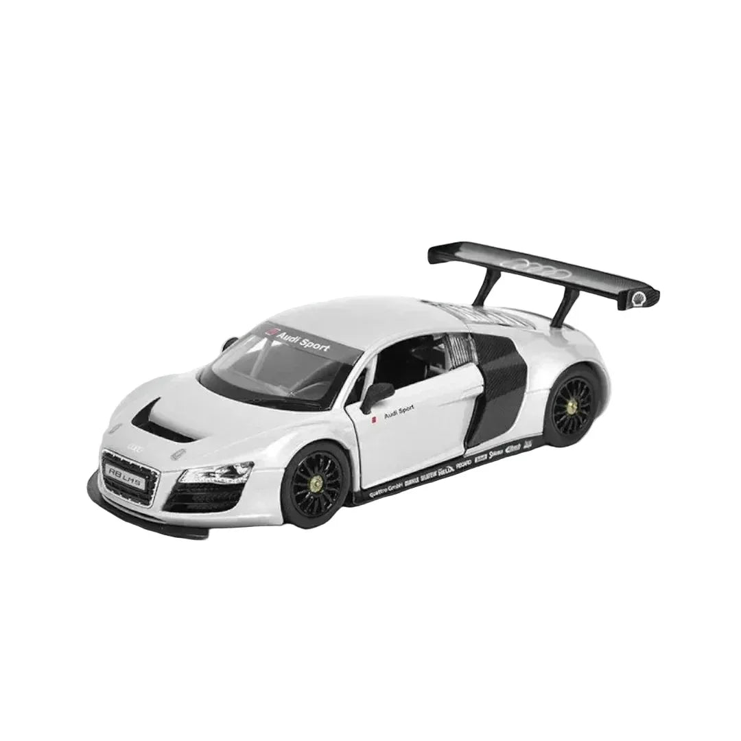 Premium scale diecast model car – Audi R8, 1:24 Scale (White) Collectible