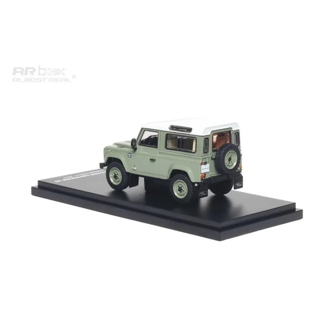 Premium scale diecast model car – *PRE-ORDER* Land Rover Defender 90 Heritage Edition 2015, 1:64 Scale (Green) Collectible