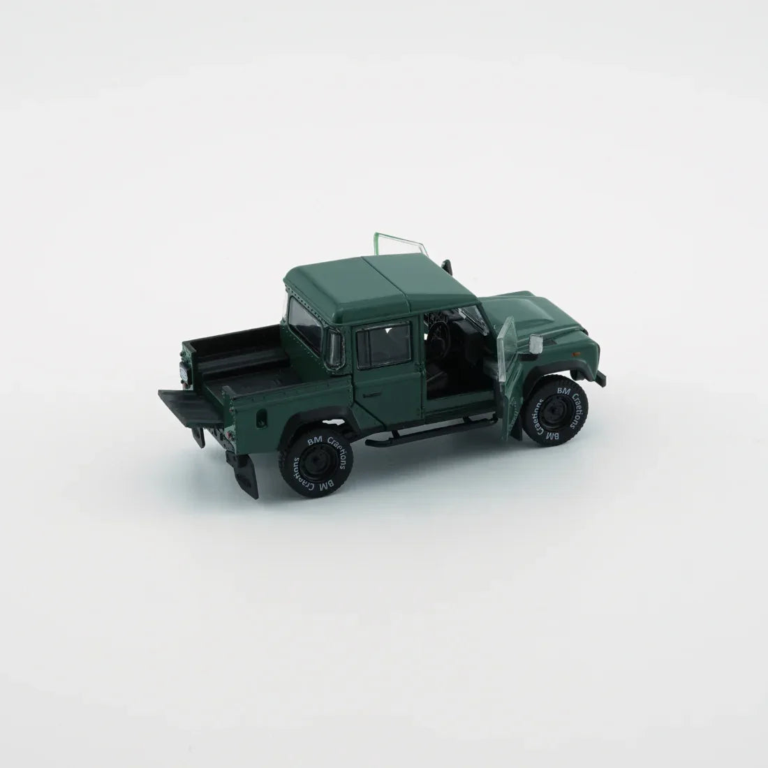Premium scale diecast model car – Land Rover 2016 Defender 110 Pick Up, 1:64 Scale (Green) Collectible
