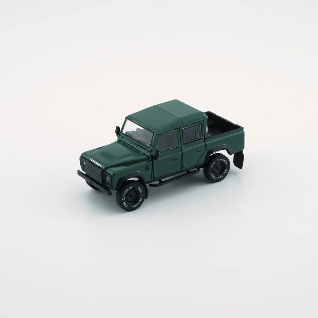 Premium scale diecast model car – Land Rover 2016 Defender 110 Pick Up, 1:64 Scale (Green) Collectible