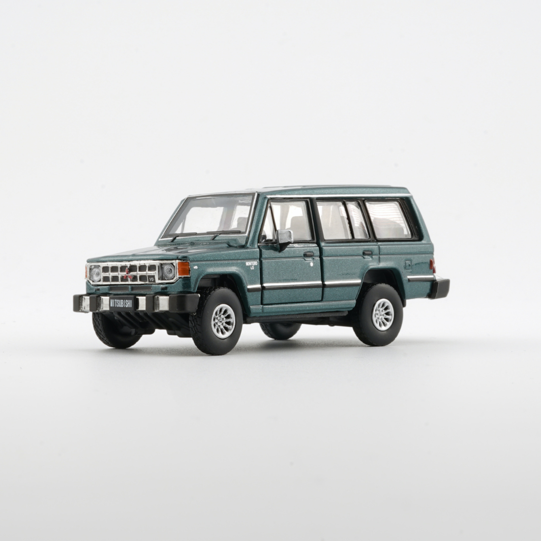 Mitsubishi 1st Gen Pajero 1983, 1:64 Scale (Green)