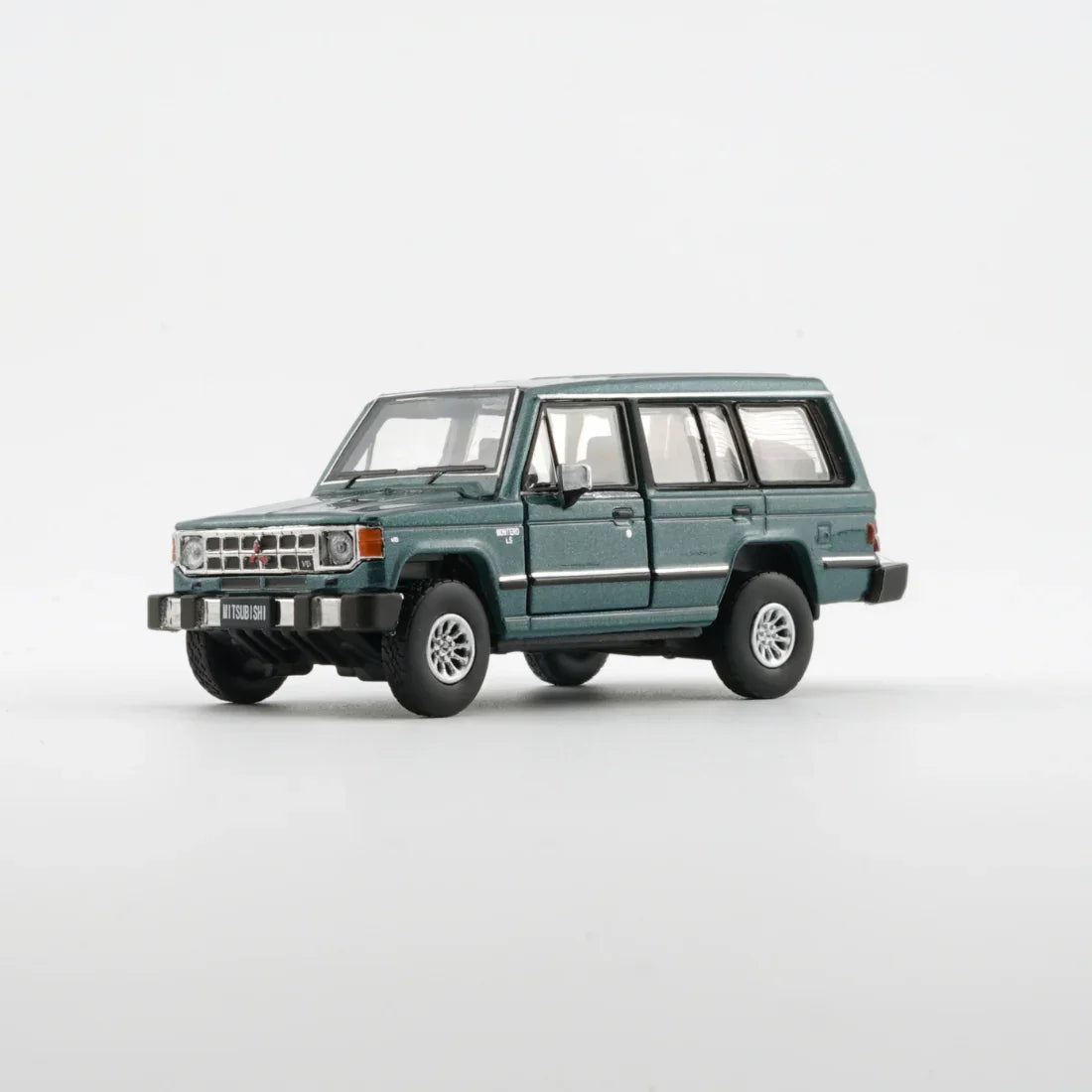 Mitsubishi 1st Gen Pajero 1983, 1:64 Scale (Green)