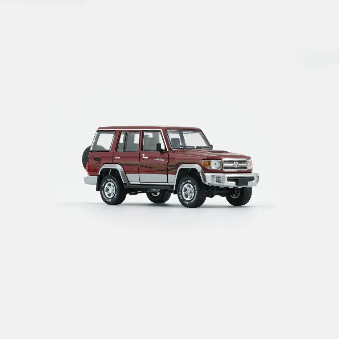 Premium scale diecast model car – Toyota Land Cruiser LC76, 1:64 Scale (Dark Red) Collectible