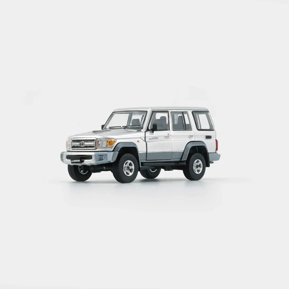 Premium scale diecast model car – Toyota Land Cruiser LC76, 1:64 Scale (Silver) Collectible