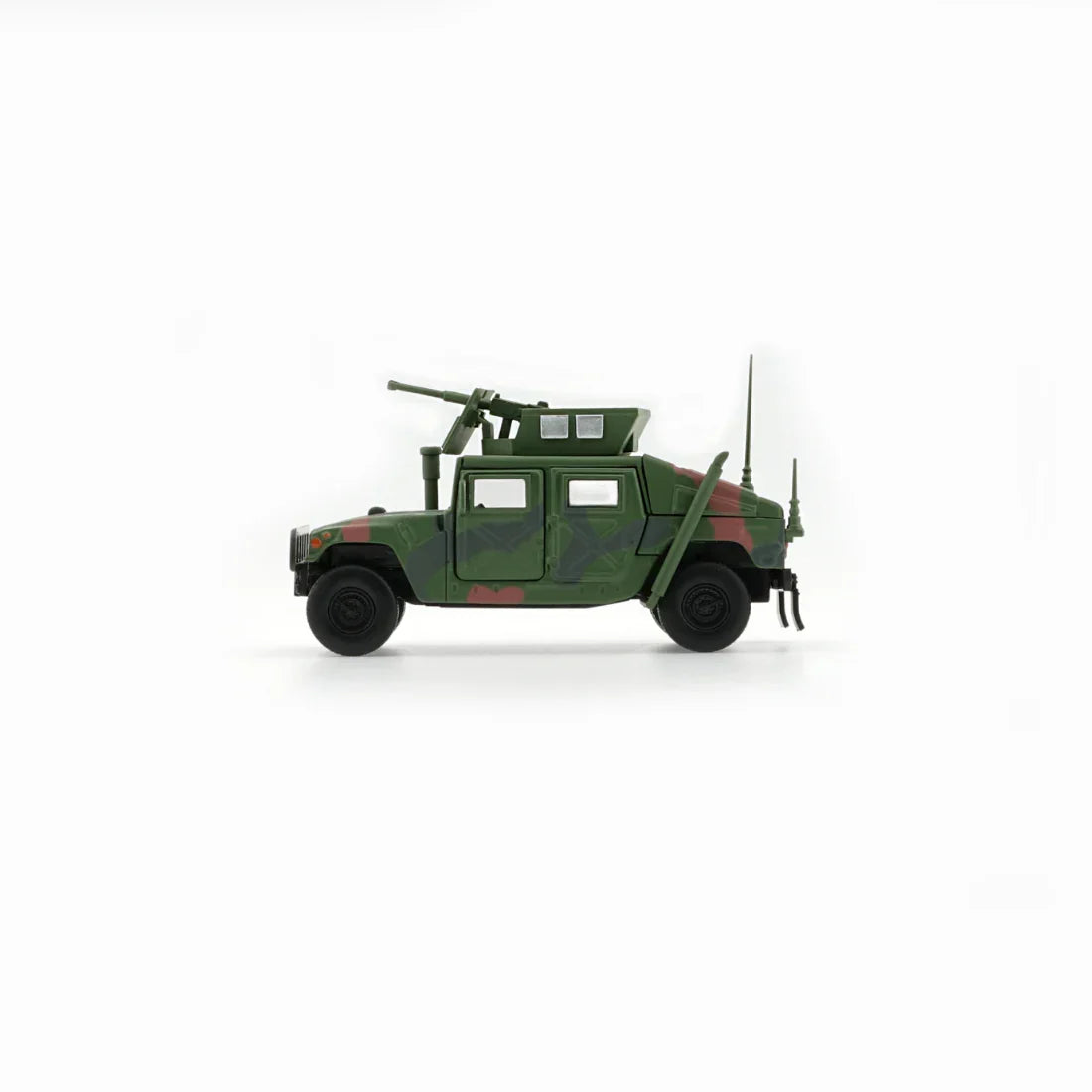 Premium scale diecast model car – Humvee 4-CT Woodlan Camo with Stand Plate, 1:64 Scale Collectible