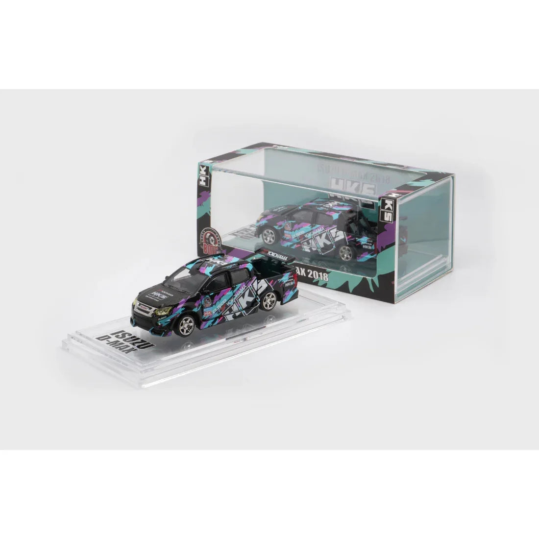 Premium scale diecast model car – Isuzu D-Max 2018 Low Rider HKS TDE 2025, 1:64 Scale Collectible