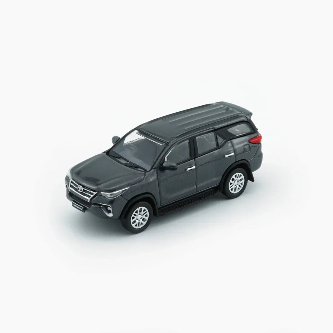 Premium scale diecast model car – Toyota Fortuner 2018, 1:64 Scale (Silver) Collectible