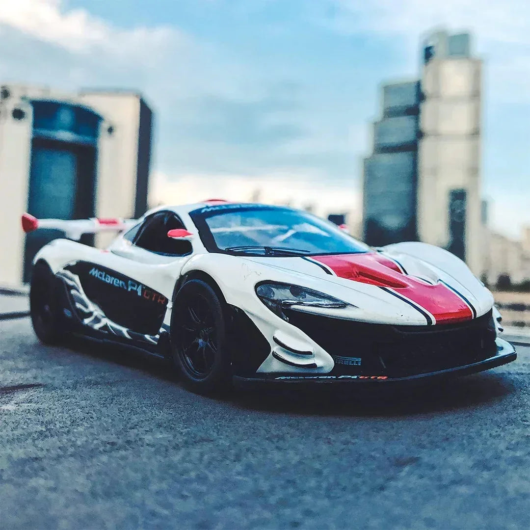 Premium scale diecast model car – Mclaren P1 GTR, 1:32 Scale (White) Collectible