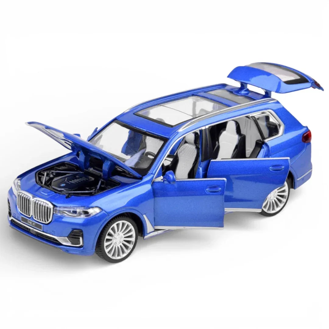 Premium scale diecast model car – BMW X7, 1:32 Scale (Blue) Collectible