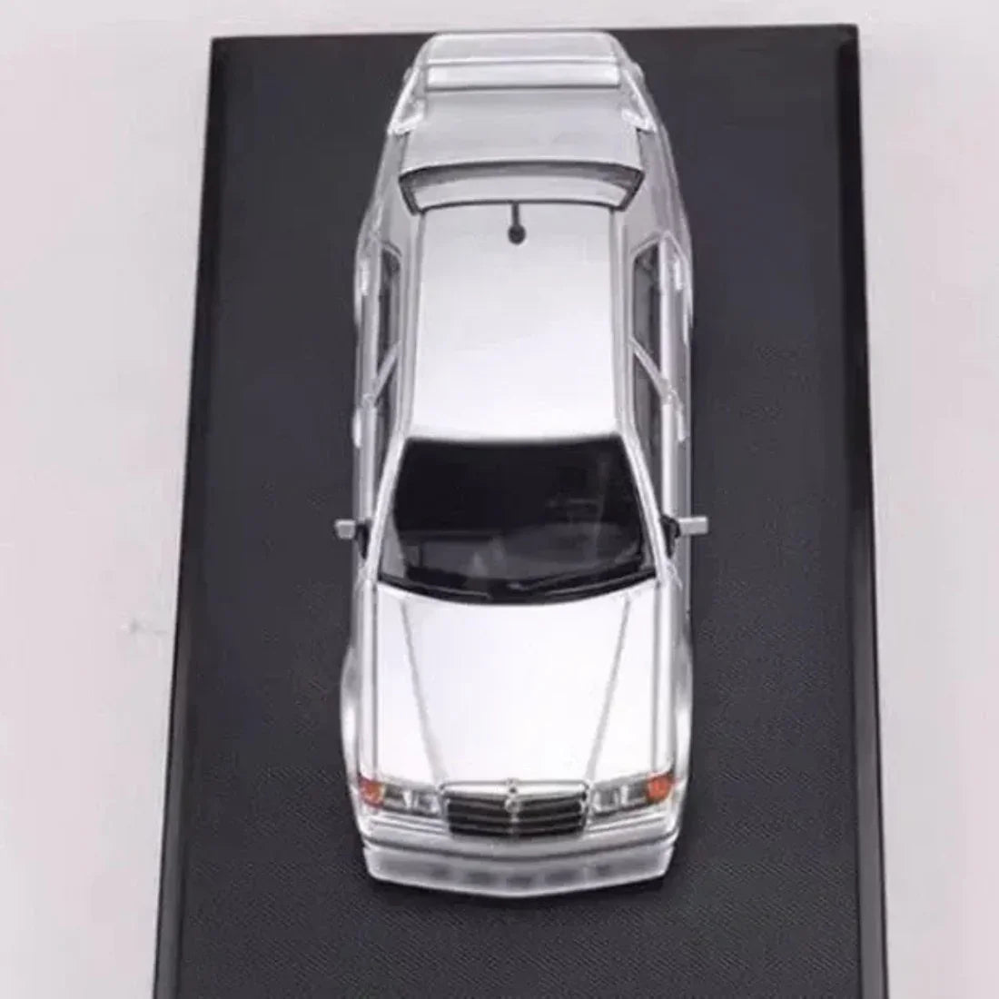 Premium scale diecast model car – Mercedes Benz 190E W201 EVO II (Limited to 999pcs), 1:64 Scale (White) Collectible
