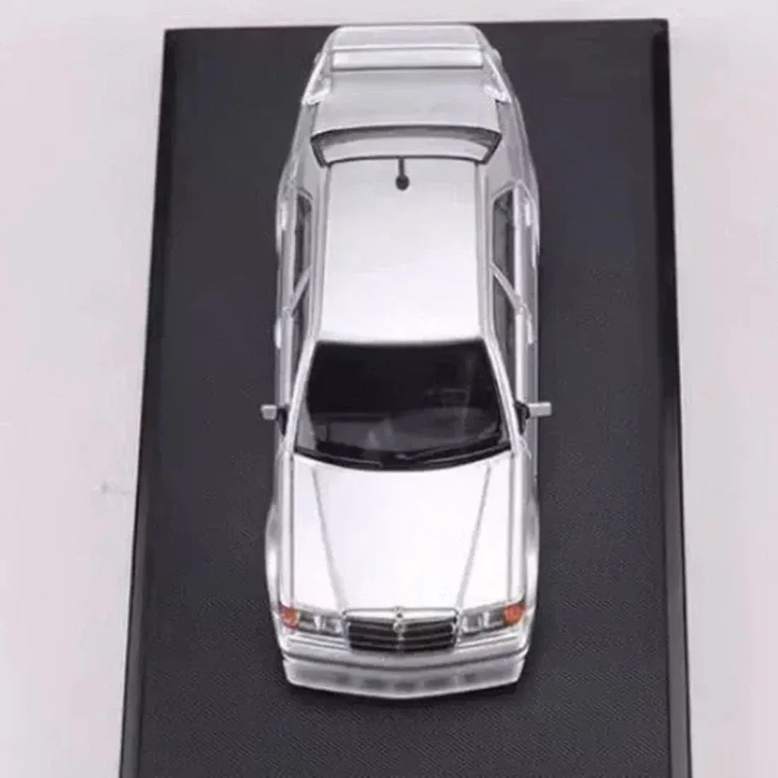Premium scale diecast model car – Mercedes Benz 190E W201 EVO II (Limited to 999pcs), 1:64 Scale (White) Collectible