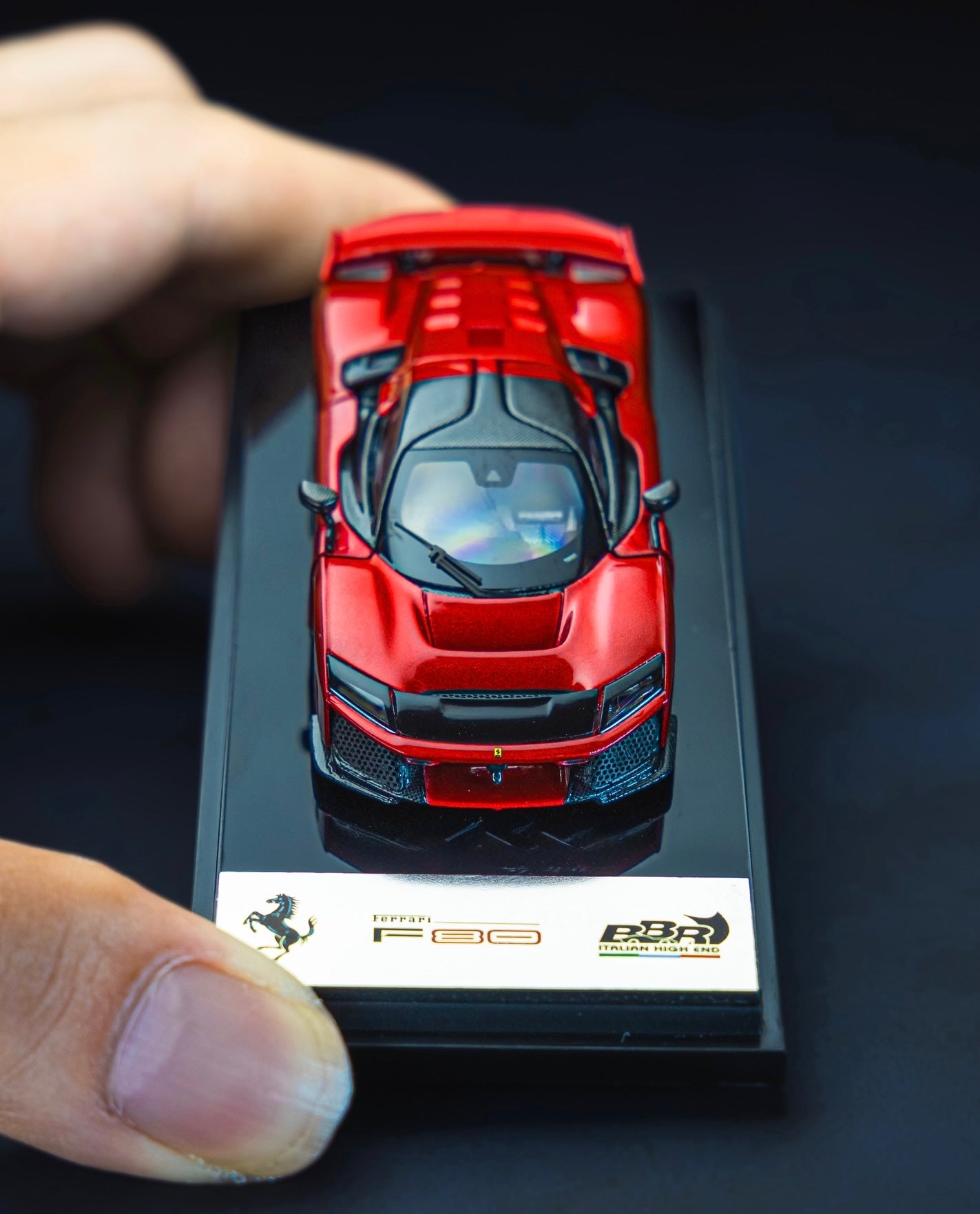Ferrari F80 Rosso Supercar, 1:64 Scale