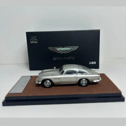 Premium scale diecast model car – Aston Martin DB5, 1:64 Scale (Silver) Collectible