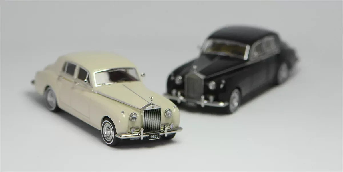 Premium scale diecast model car – Rolls Royce Silver Cloud 1955, 1:64 Scale (Ivory) Collectible