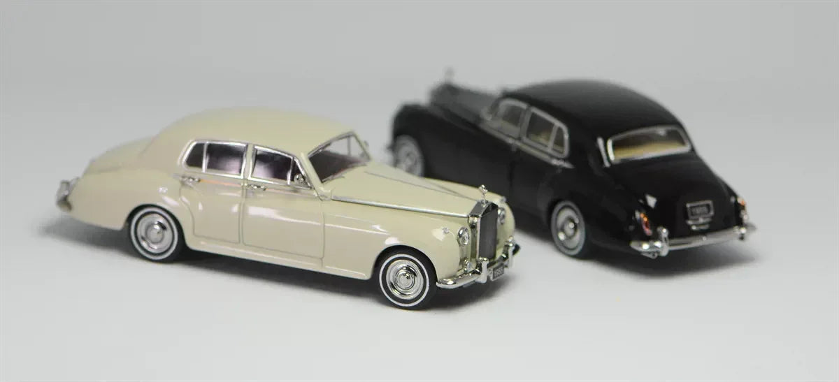 Premium scale diecast model car – Rolls Royce Silver Cloud 1955, 1:64 Scale (Ivory) Collectible