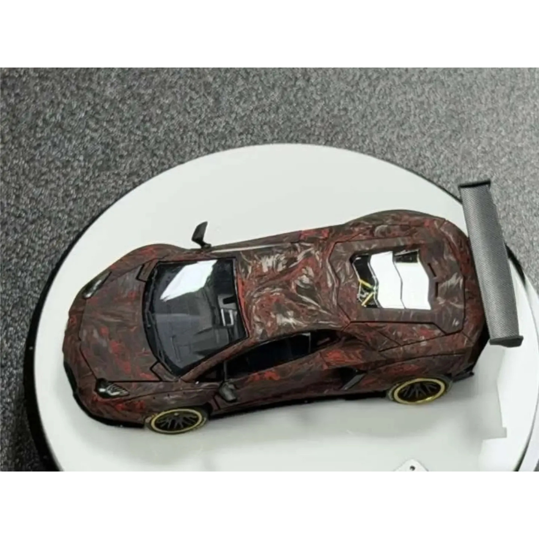 *APAXPO 2026* LBWK Aventador (Real carbon fiber. Comes with a keychain) Full Red, 1:64 Scale
