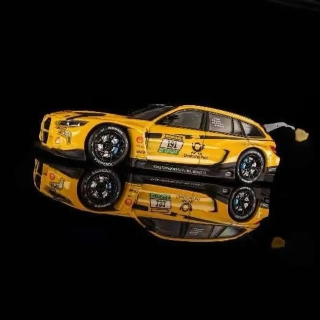*APAXPO 2026* BMW M3 Touring GT3, 1:64 Scale (Yellow)