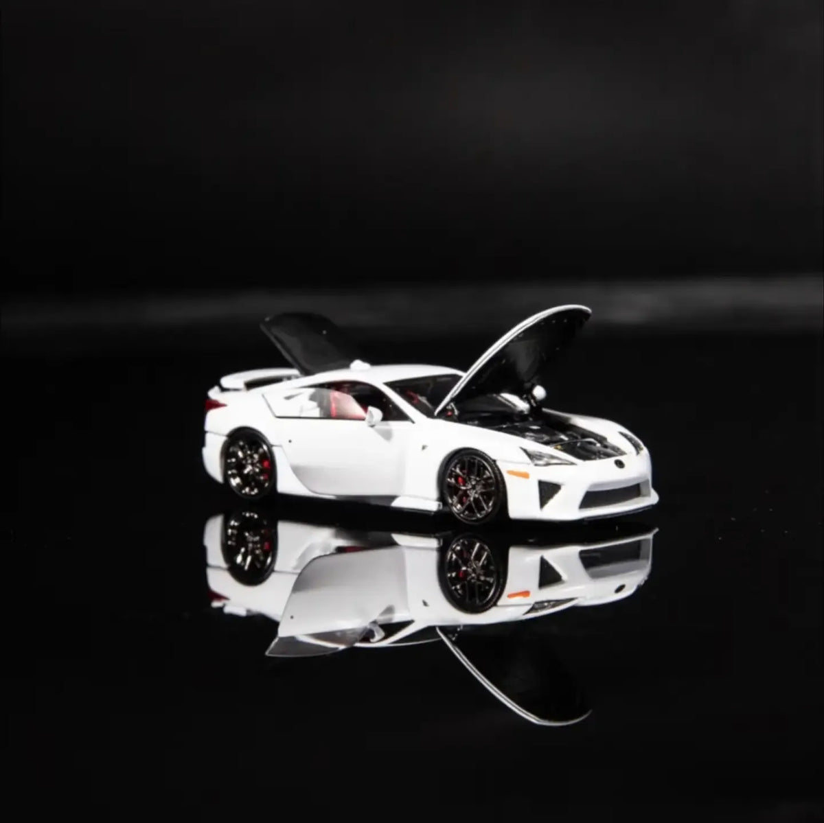 *APAXPO 2026* Lexus LFA White (Limited to 999units) Chance of Chase Car-Electroplated Version, 1:64 Scale