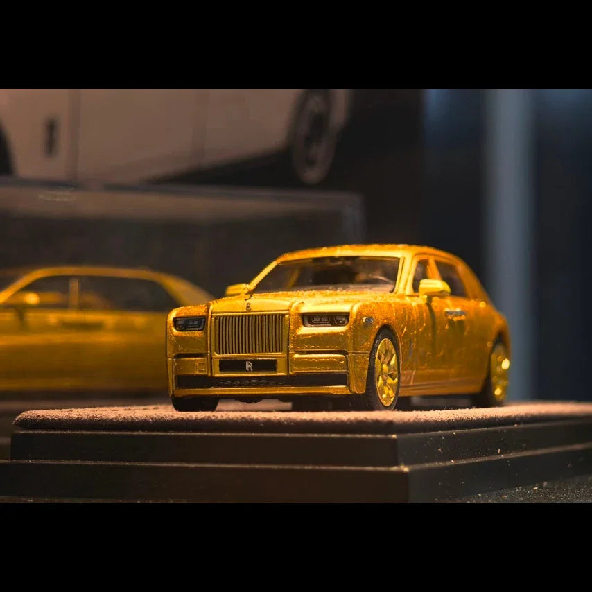 Premium scale diecast model car – *PRE-ORDER* Rolls Royce Phantom EWB (Extended Wheelbase) Limited to 500pcs World Wide (Ice Crack Gold), 1:64 Scale Collectible