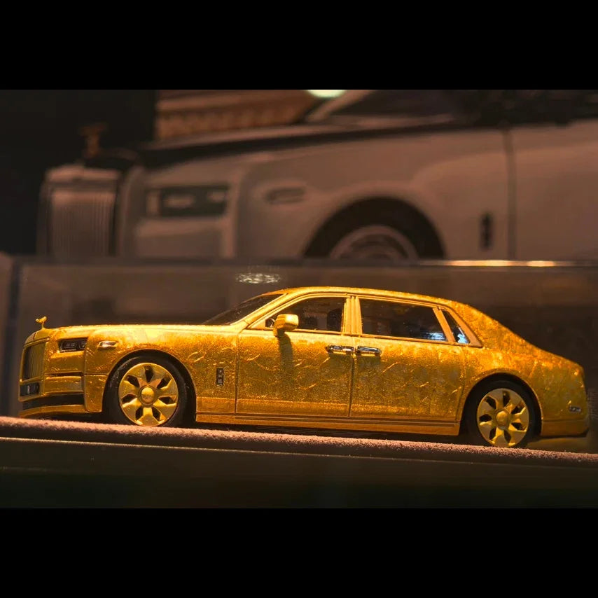 Premium scale diecast model car – *PRE-ORDER* Rolls Royce Phantom EWB (Extended Wheelbase) Limited to 500pcs World Wide (Ice Crack Gold), 1:64 Scale Collectible