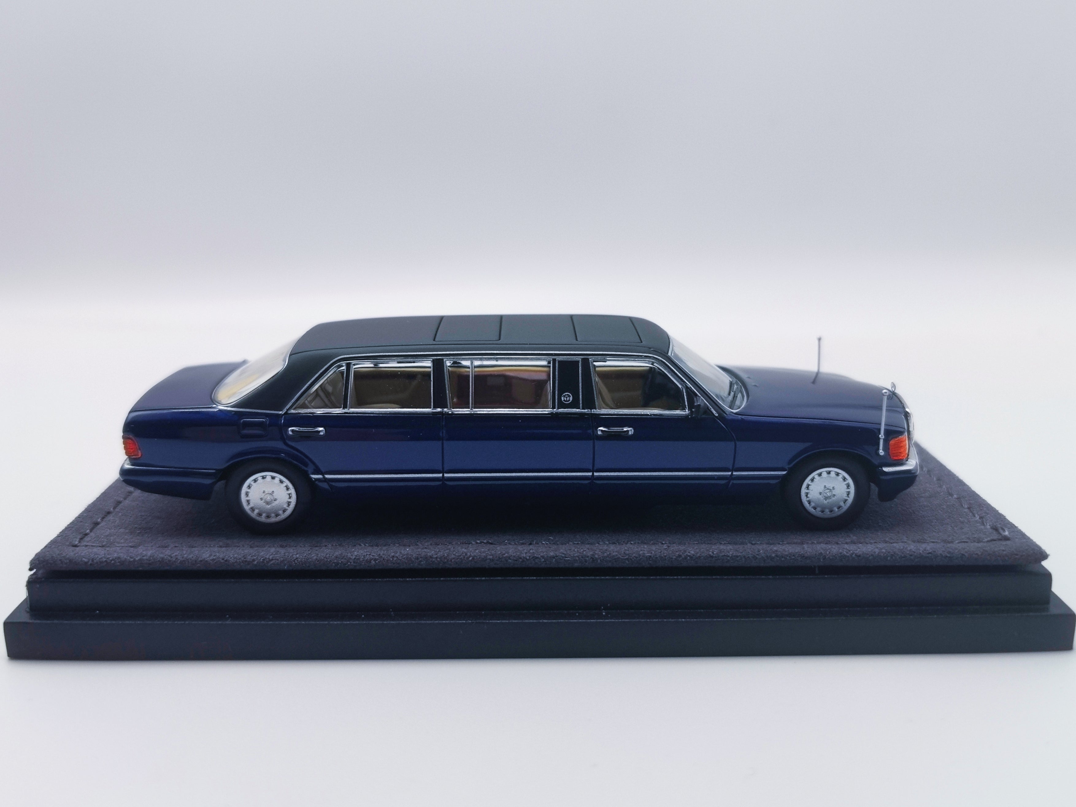 Premium scale diecast model car – *HEC 2026* Mercedes S-Class W126 44" Limosine Trasco 1000SEL, 1:64 Scale (Blue) Collectible