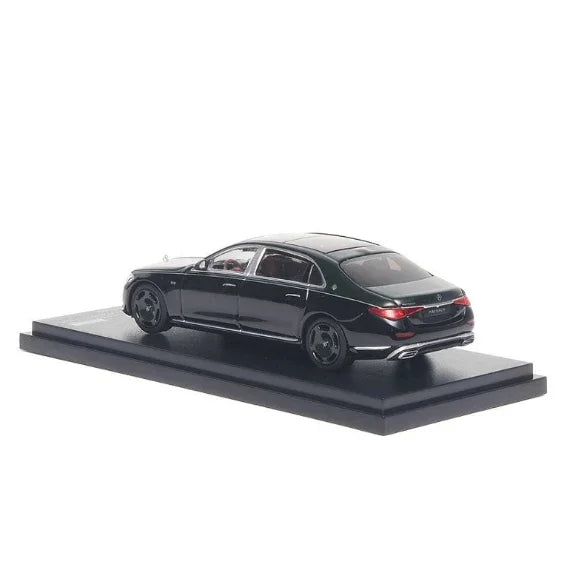 Premium scale diecast model car – Mercedes-Benz Maybach S 680 V12 Edition - 2025, 1:64 Scale (Olive Metallic / Obsidian Black) Collectible