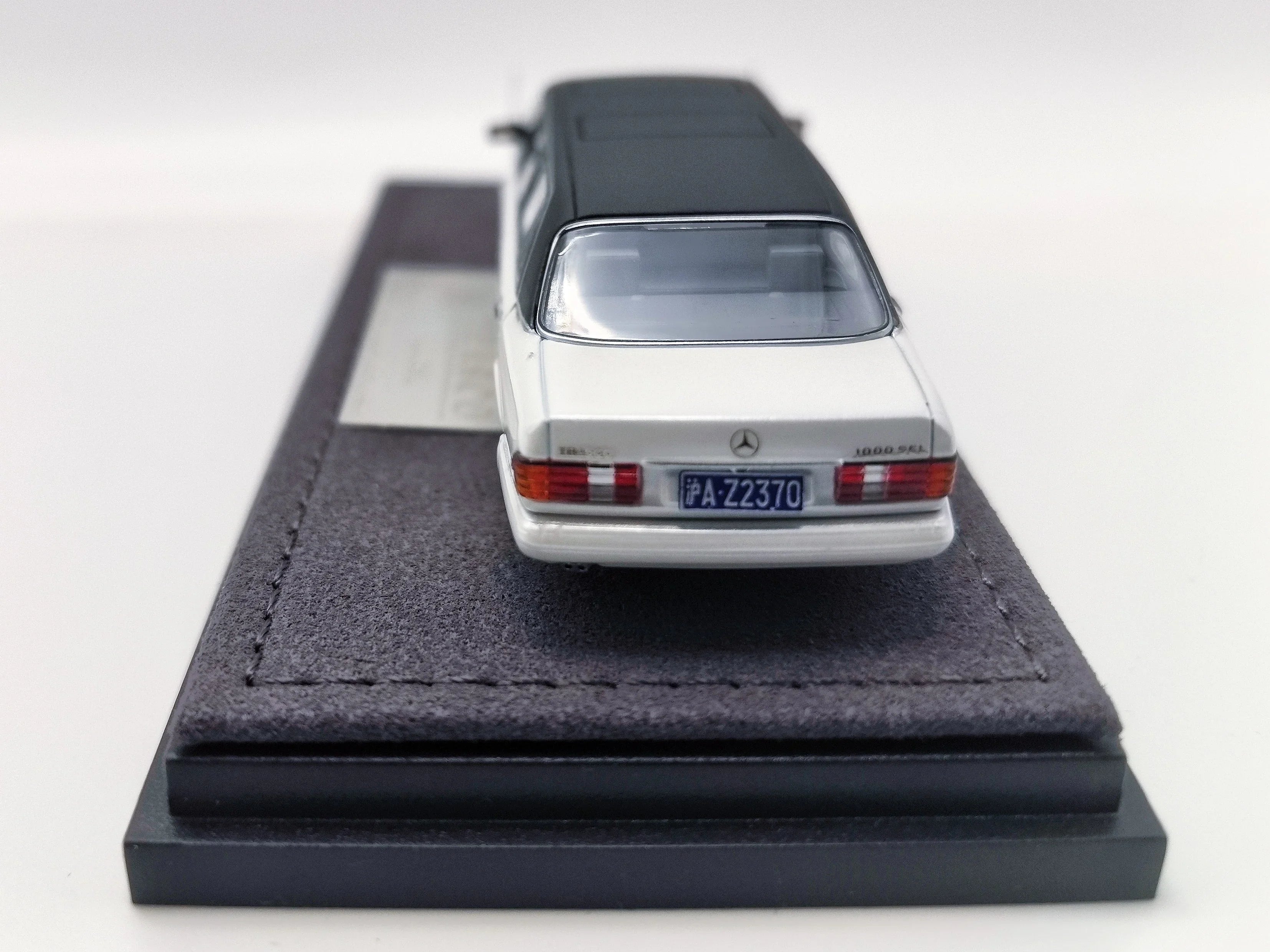 Premium scale diecast model car – *HEC 2026* Mercedes S-Class W126 44" Limosine Trasco 1000SEL, 1:64 Scale (White) Collectible