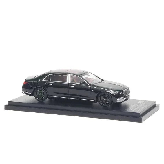 Premium scale diecast model car – Mercedes-Benz Maybach S 680 V12 Edition - 2025, 1:64 Scale (Olive Metallic / Obsidian Black) Collectible