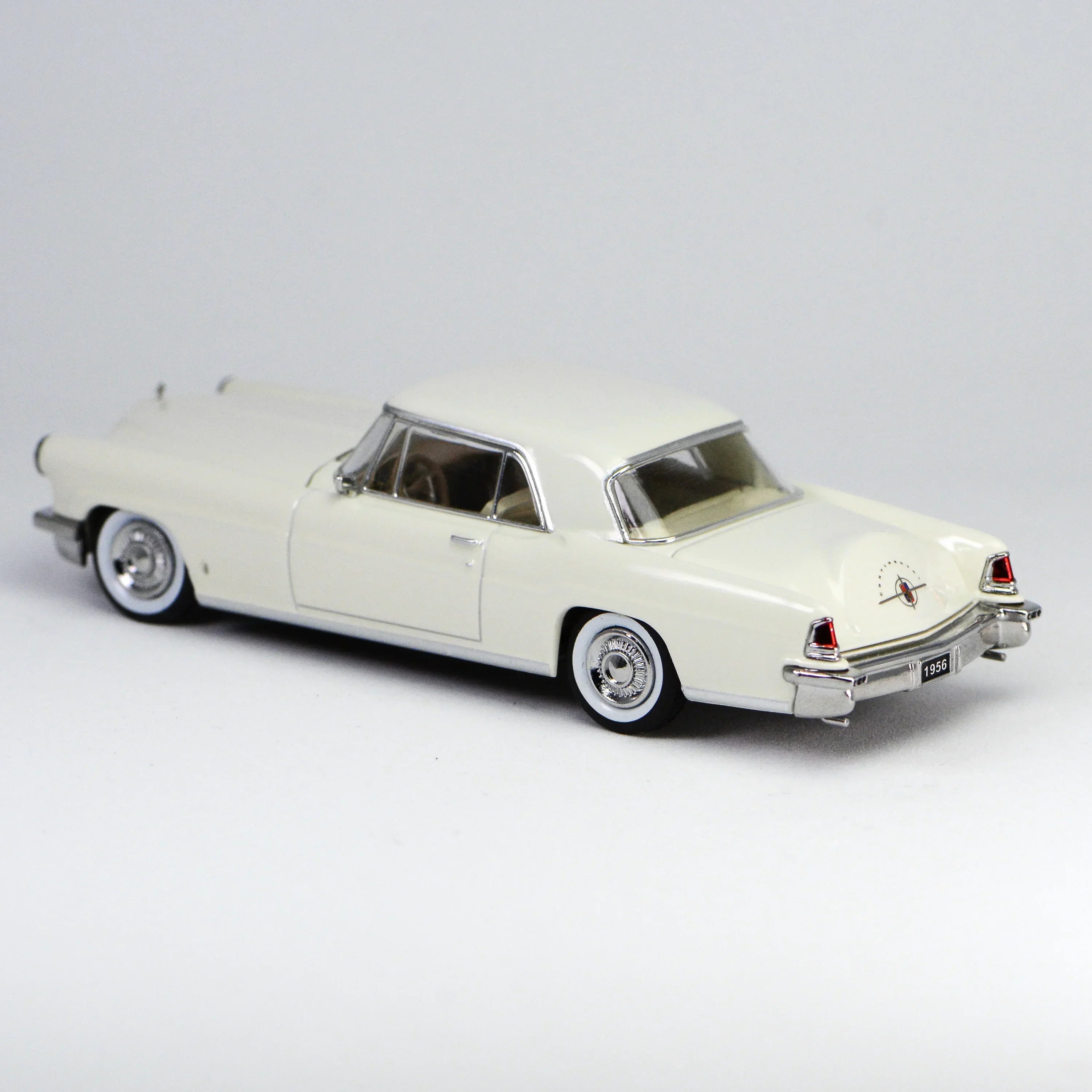 Premium scale diecast model car – *HEC 2026* Continental Mark II Elvis Presley's 1956, 1:64 Scale (White) Collectible