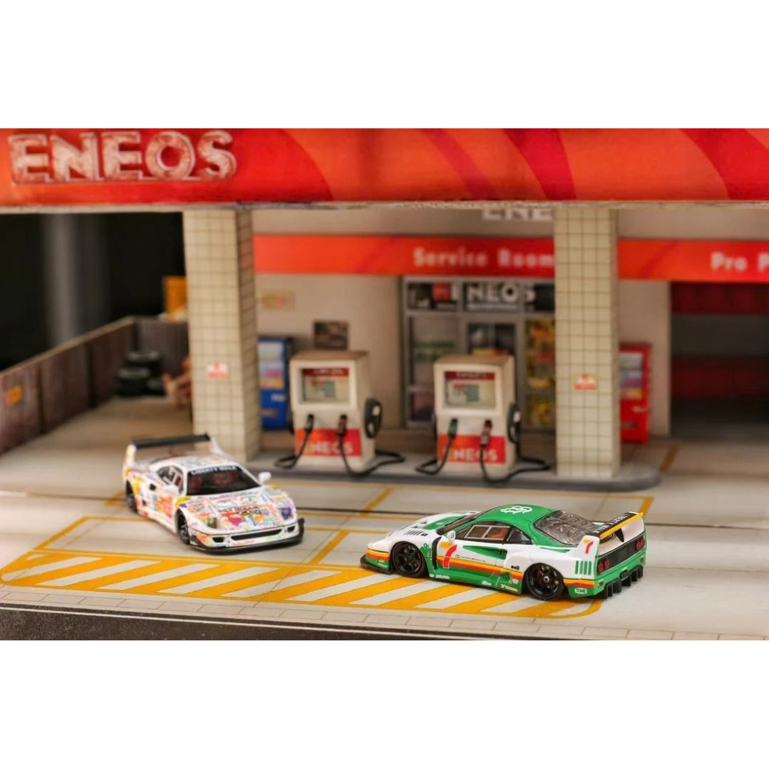 LBWK Ferrari F40, 1:64 Scale