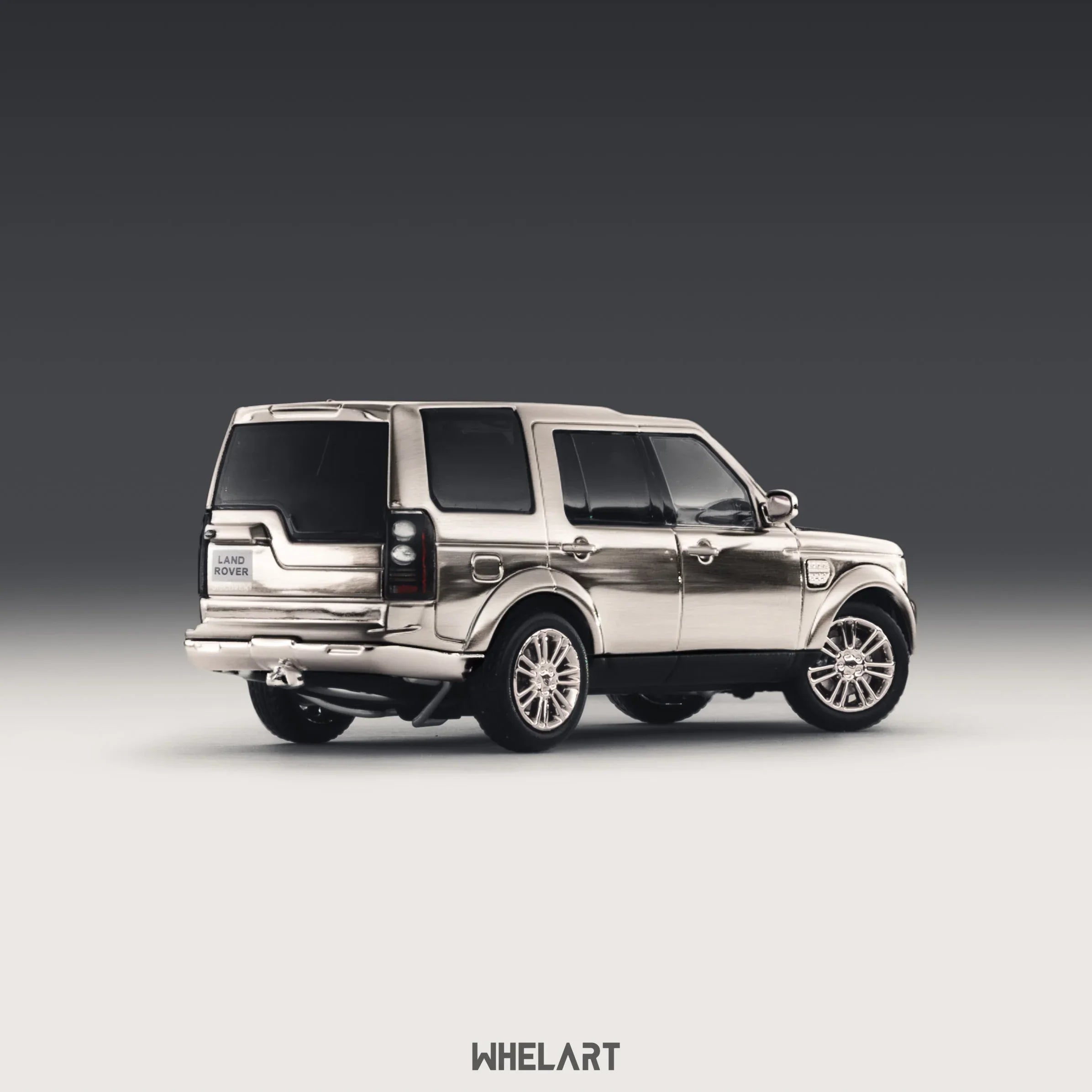 Premium scale diecast model car – *HEC 2026* 2014 Discovery 4 Limited to 599, 1:64 Scale (Silver Chrome) Collectible