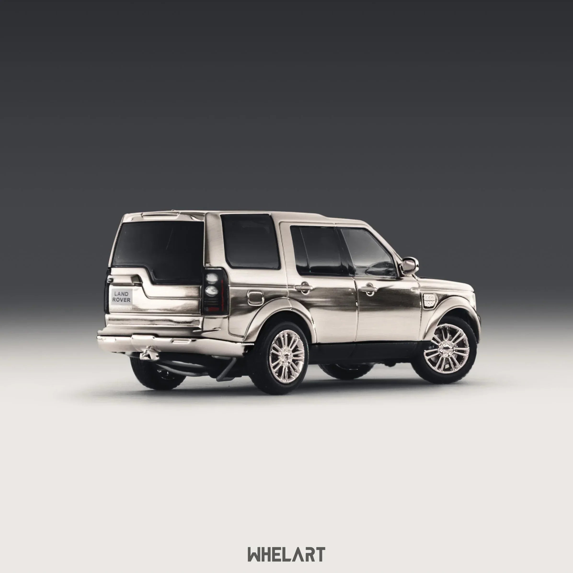 Premium scale diecast model car – *HEC 2026* 2014 Discovery 4 Limited to 599, 1:64 Scale (Silver Chrome) Collectible