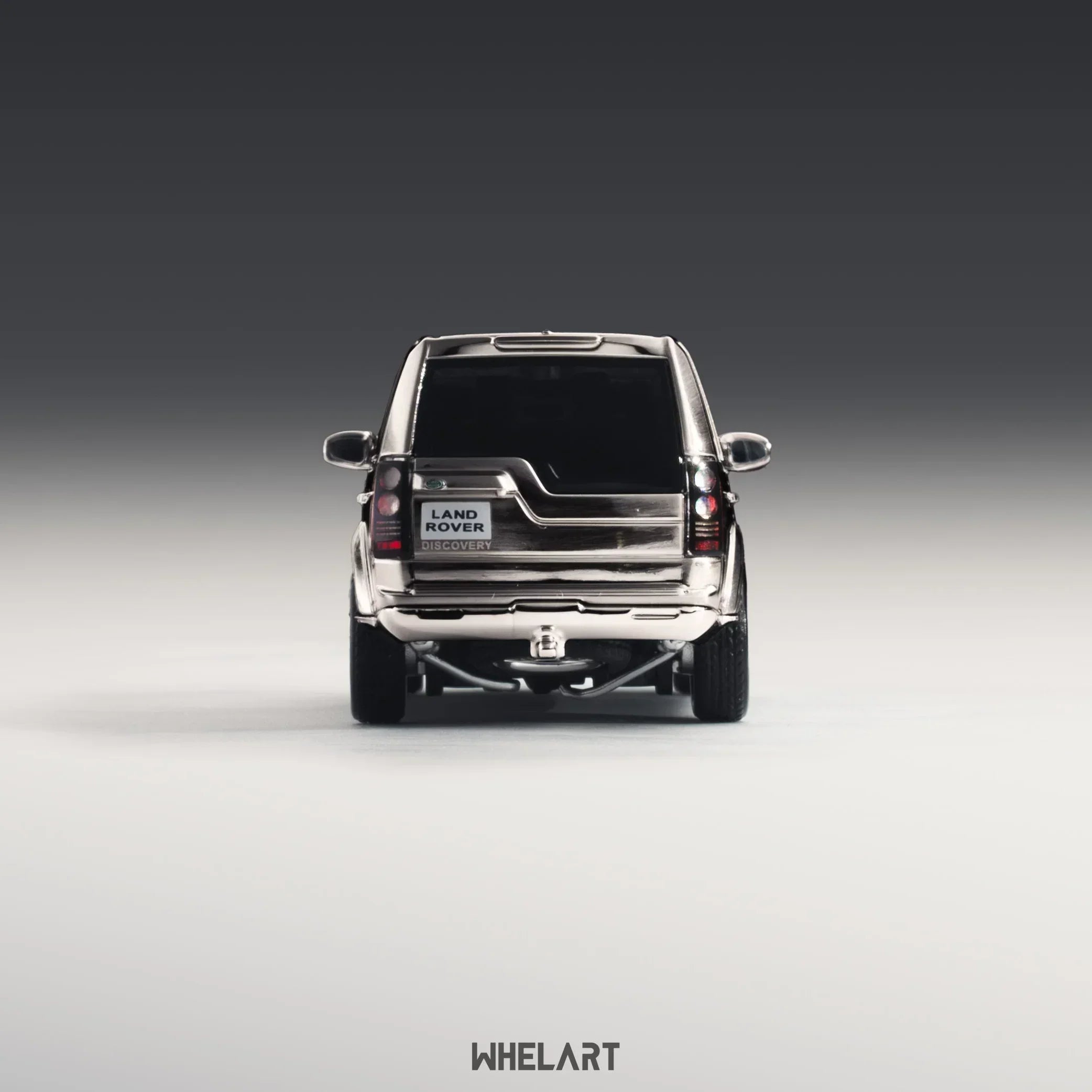 Premium scale diecast model car – *HEC 2026* 2014 Discovery 4 Limited to 599, 1:64 Scale (Silver Chrome) Collectible