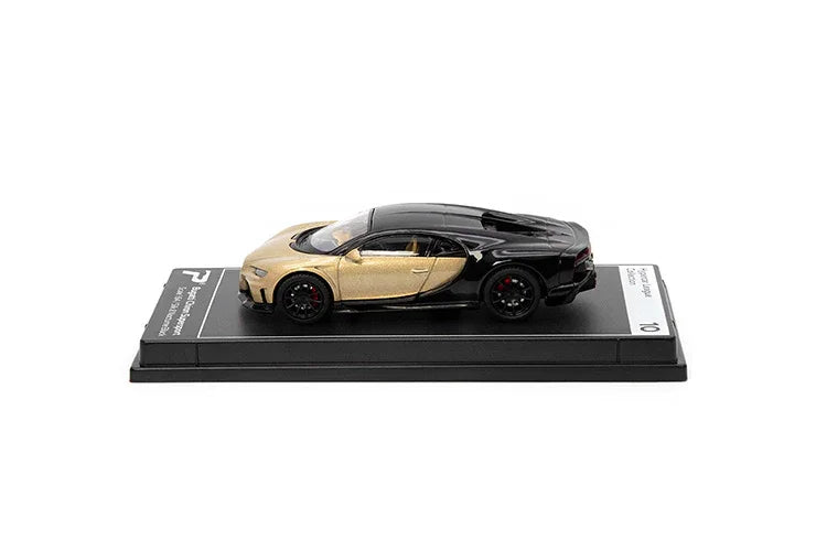 Premium scale diecast model car – Bugatti Chiron Supersport, 1:64 Scale ( Silk & Nocturne Black) Collectible