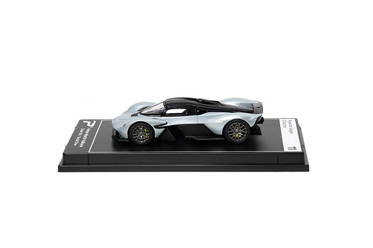 Aston Martin Valkyrie 1:64