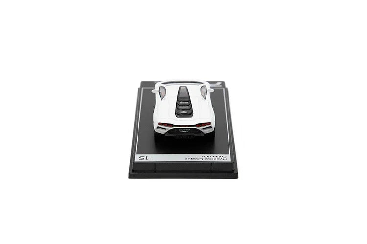 Premium scale diecast model car – Lamborghini Countach LPI 800-4, 1:64 Scale (White) Collectible