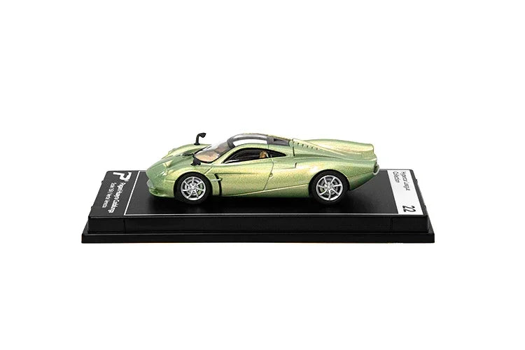 Premium scale diecast model car – Pagani Huayra Codalunga, 1:64 Scale (Green) Collectible