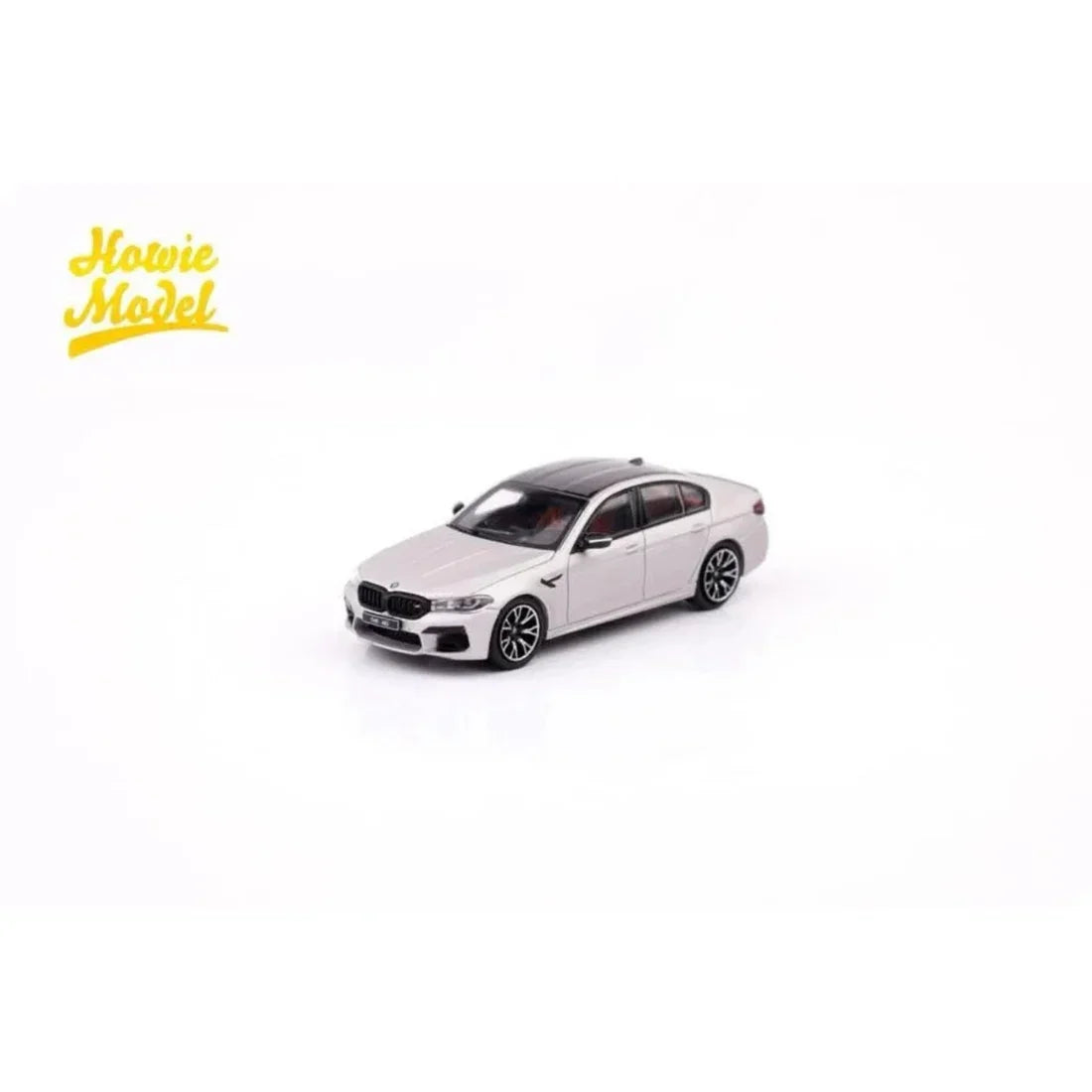 BMW F90 M5, 1:64 Scale (Pearl White)