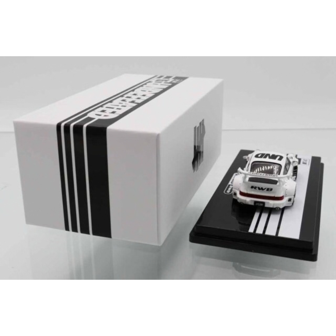 *TASKL 2026* RWB 964, 1:64 Scale (White)